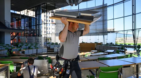 The new Saxon state parliament is being prepared for its constituent session on October 1 / Photo: Robert Michael/dpa