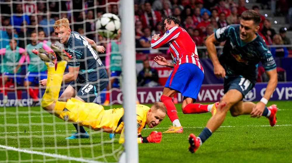 Christoph Baumgartner kann das Gegentor gegen Atlético nicht verhindern. / Foto: Manu Fernandez/AP/dpa