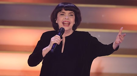 Mireille Mathieu quiere más tiempo para sí misma (foto de archivo). / Foto: Bodo Schackow/dpa