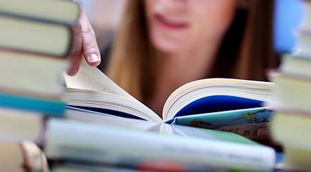 Several newly awarded female authors are expected at the Literary Autumn. (Photo: Archive) / Photo: Jan Woitas/dpa-Zentralbild/dpa