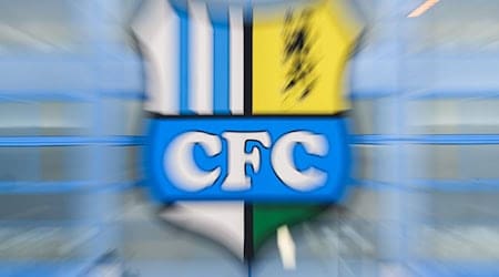 Der Chemnitzer FC zieht überraschend ins Achtelfinale des Sachsenpokals ein. / Foto: Robert Michael/dpa