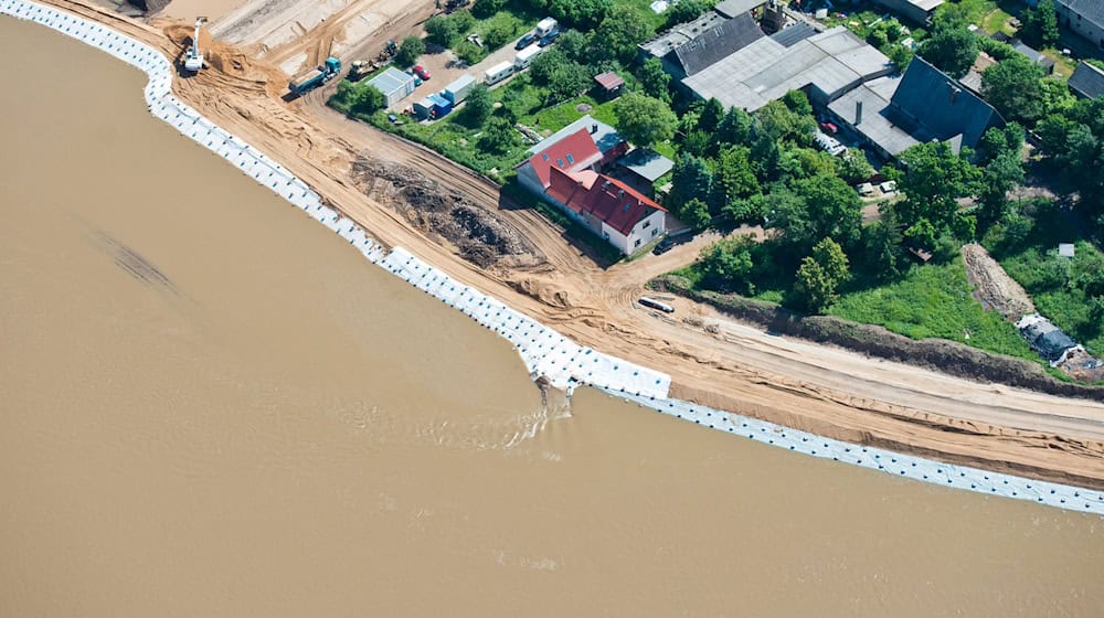 Mühlberg war schon öfter von Hochwasser bedroht. (Archivbild) / Foto: picture alliance / dpa