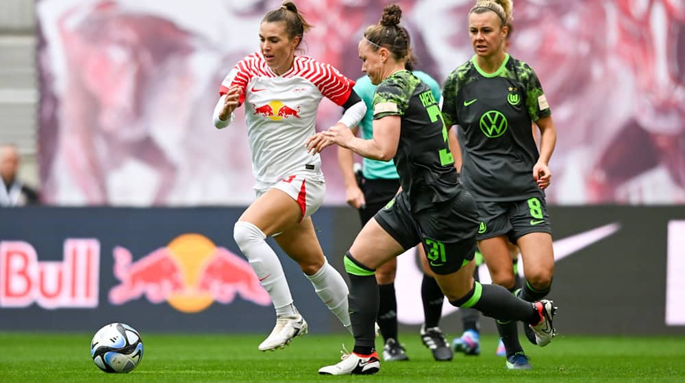 Die Fußballerinnen von RB Leipzig verlieren mit 0:4 gegen den VfL Wolfsburg. / Foto: Hendrik Schmidt/dpa