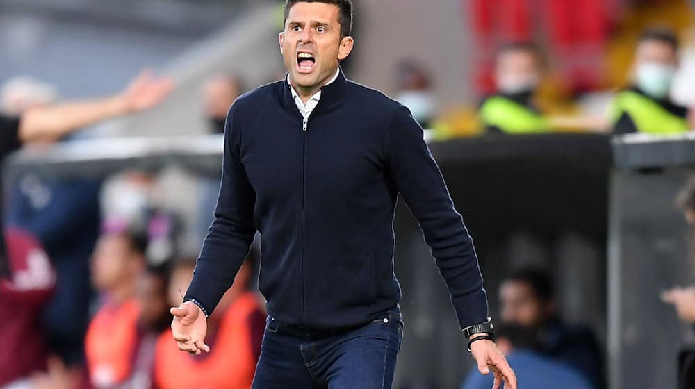 Juve coach Thiago Motta and his team will face RB Leipzig / Photo: Tano Pecoraro/LaPresse via ZUMA Press/dpa