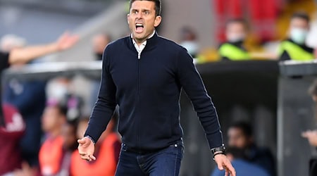 Juve-trenar Thiago Motta trjechi ze swojim teamom na RB Lipsk. / Foto: Tano Pecoraro/LaPresse via ZUMA Press/dpa