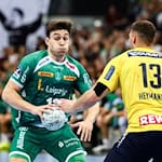 Leipzigs Matej Klima verletzt sich im Spiel gegen Melsungen. Der Tscheche fällt mit einer Knieverletzung langfristig aus. / Foto: Jan Woitas/dpa