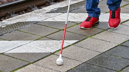 Due to the ageing population, there will be more people with visual impairments in Saxony in the future. (Archive image) / Photo: Patrick Pleul/dpa