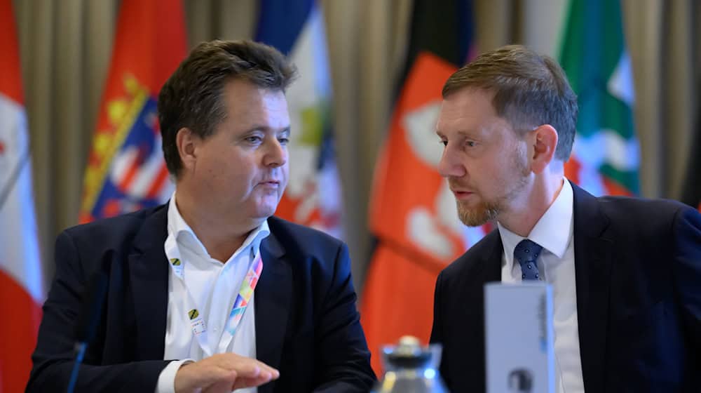 Heads of government meet with disability representatives to improve inclusion. / Photo: Hendrik Schmidt/dpa