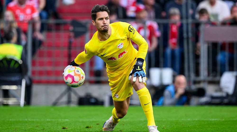 Goalkeeper Janis Blaswich has once again been nominated for the DFB squad. The player on loan to RB Salzburg is still under contract with Leipzig.  / Photo: Tom Weller/dpa