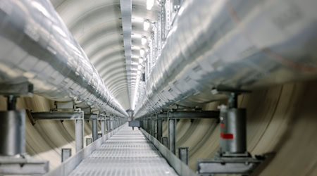 Anlage mit Rohren für Fernwärme