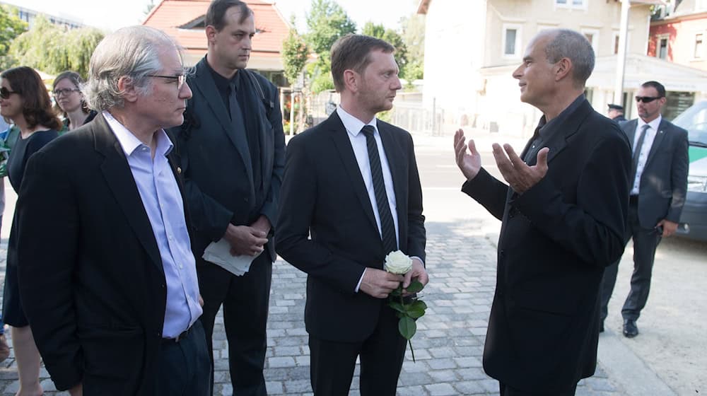 Der renommierte US-Informatiker Eugene Myers (links im Bild) bekommt den Sächsischen Verdienstorden (Archivbild) / Foto: Sebastian Kahnert/dpa-Zentralbild/dpa