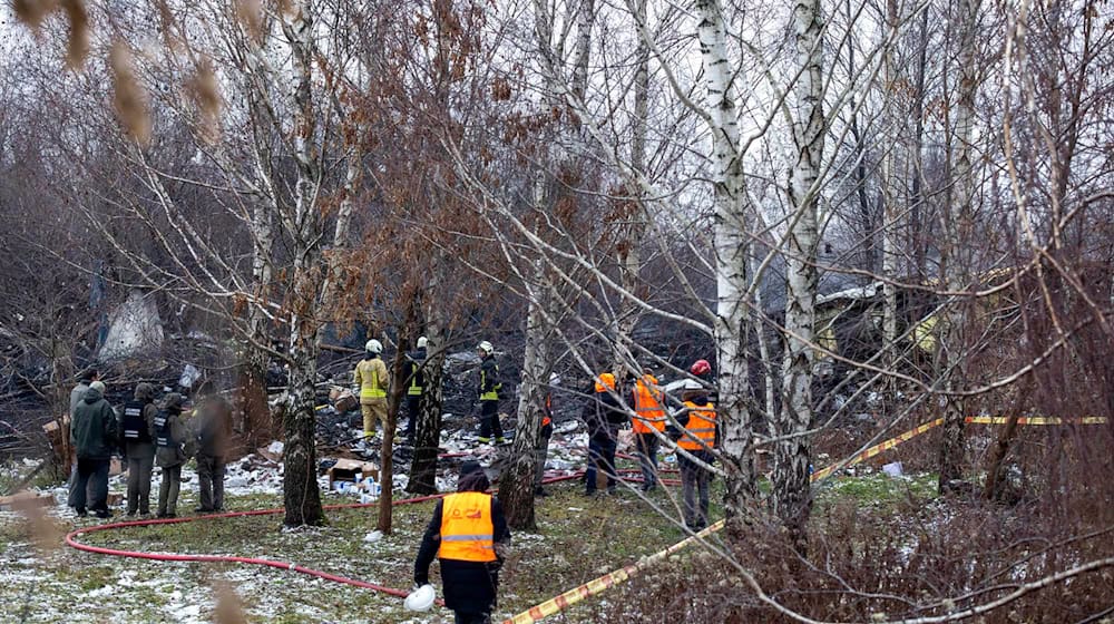 Continúa la investigación en el lugar del accidente en Vilnius / Foto: Mindaugas Kulbis/AP