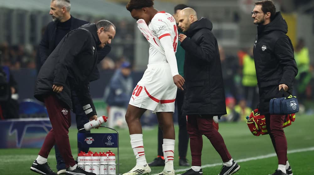 Assan Ouedraogo will miss months after his injury in the Champions League match at Inter Milan / Photo: Jan Woitas/dpa