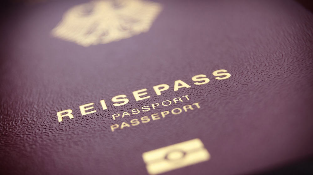 Issuing a passport still takes longer than usual. (Archive photo) / Photo: Karl-Josef Hildenbrand/dpa