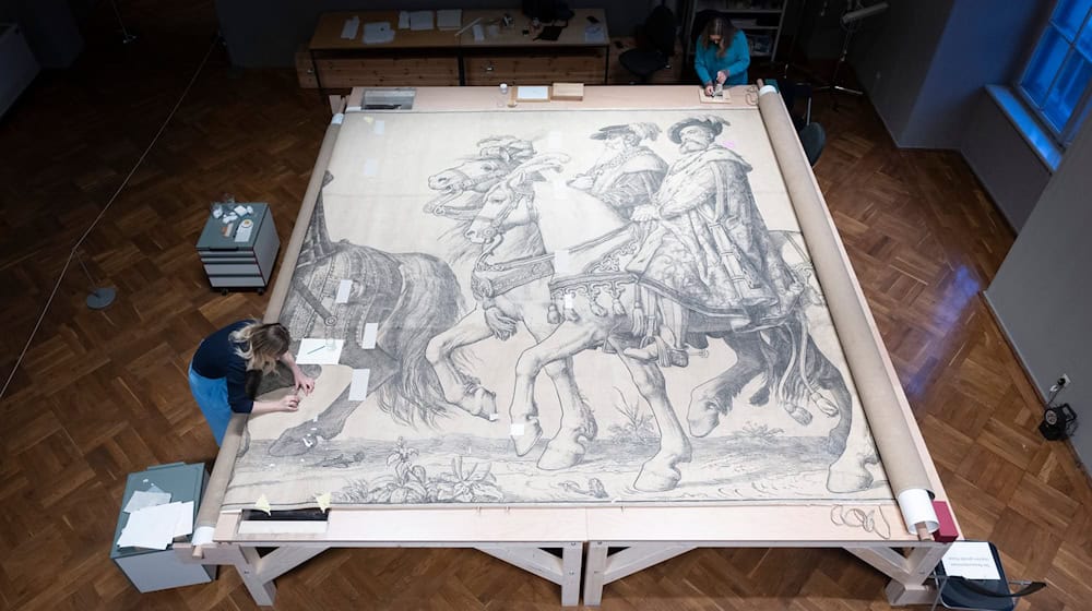 The model for the Dresden royal procession is being restored / Photo: Sebastian Kahnert/dpa