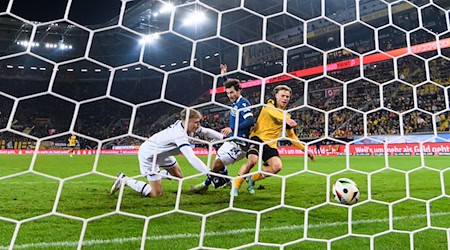  Jonas Oehmichen scores Dresden's 1:0 / Photo: Robert Michael/dpa/ZB