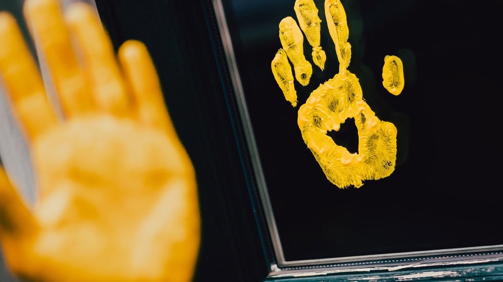 Die Gelbe Hand symbolisiert Toleranz und Demokratie. Foto: IG Bau