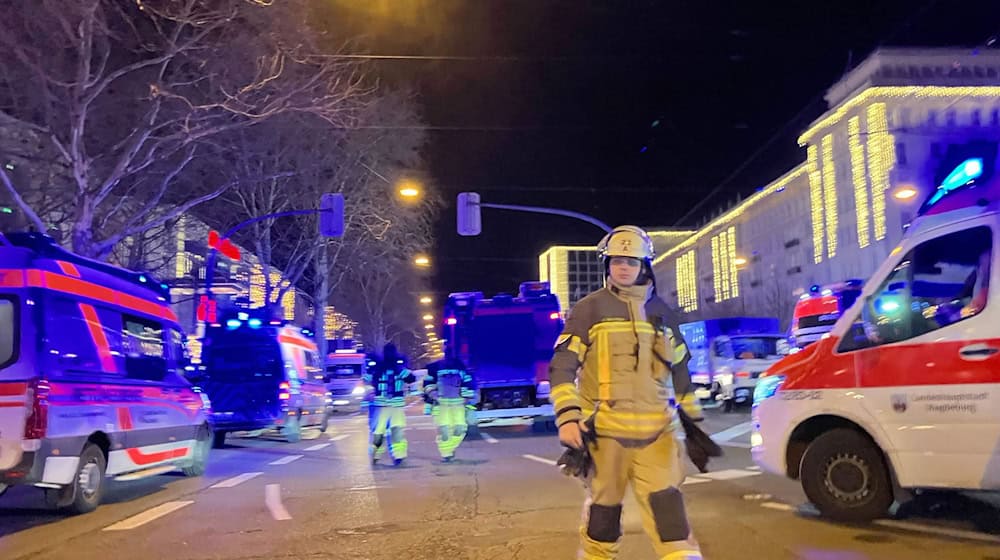 Großeinsatz in Magdeburg nach tödlichem Anschlag auf dem Weihnachtsmarkt.  / Foto: Simon Kremer/dpa