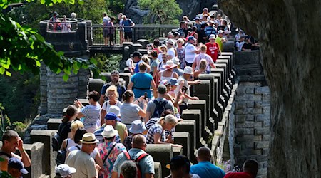 Sachsen wirbt unter anderem in Polen und Tschechien um Touristen - aber auch in China und den USA. (Archivbild) / Foto: Robert Michael/dpa