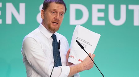 CDU state leader Michael Kretschmer promotes the alliance with the SPD / Photo: Sebastian Kahnert/dpa