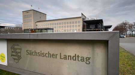 Der Corona-Untersuchungsausschuss im Sächsischen Landtag nimmt seine Arbeit auf. (Archivbild)  / Foto: Robert Michael/dpa