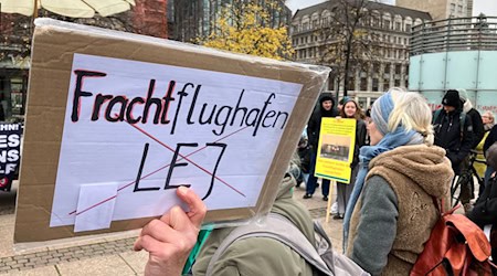 Leipzig/Halle Airport is to be massively expanded - but resistance is growing. (Archive image) / Photo: Birgit Zimmermann/dpa