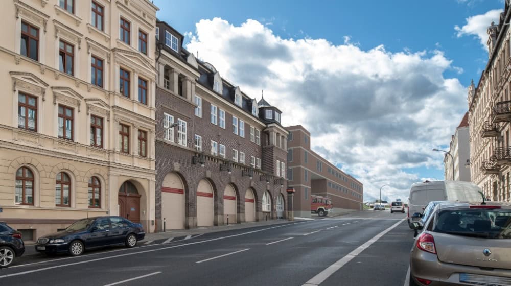 Ein erster Entwurf zeigt, wie das neue Feuerwehrgebäude an der Krölstraße aussehen könnte. Änderungen sind noch möglich. Visualisierung: ARGE Jarmer Architektur & Raum und Planungsbüro Schubert GmbH & Co. KG.