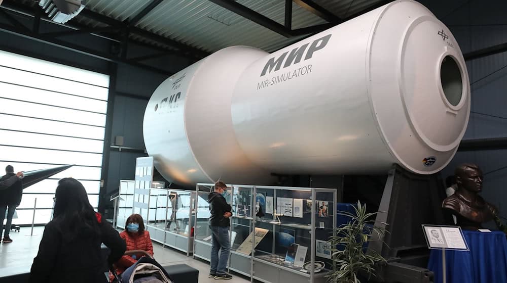 La Exposición Espacial Alemana de Vogtland quiere enviar en el futuro a los visitantes en un vuelo virtual al espacio. (Imagen de archivo) / Foto: Bodo Schackow/dpa-Zentralbild/dpa