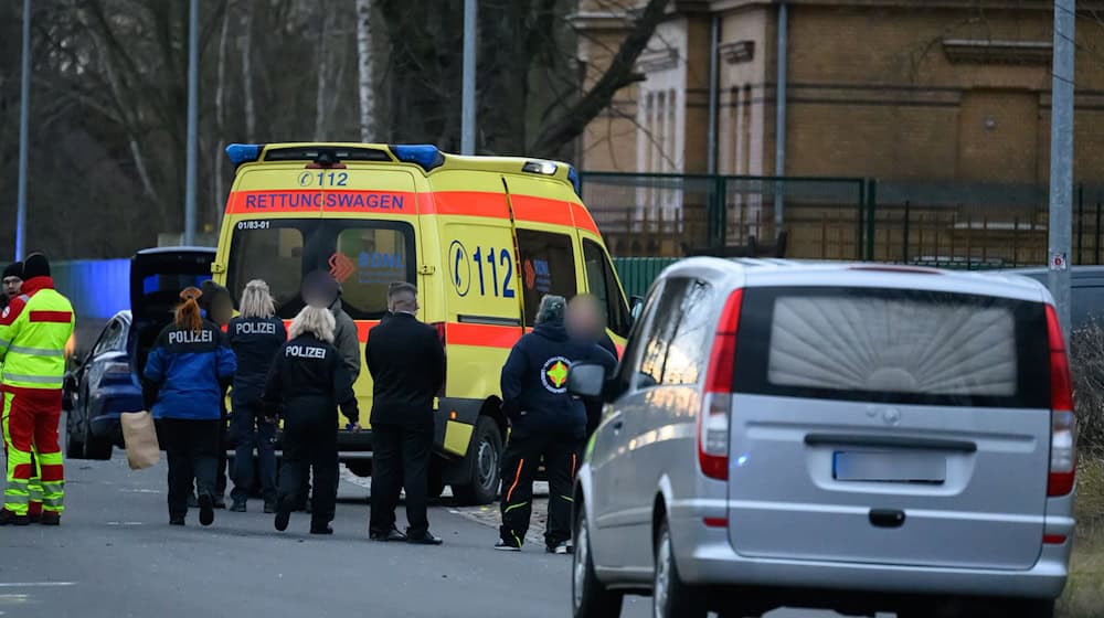 Ein Dresdner Polizist ist bei einer Fahndung nach Autodieben erfasst und getötet worden. / Foto: Robert Michael/dpa