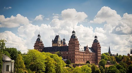 Nur 40 Kilometer entfernt von Frankfurt am Main liegt das idyllische bayerische Städtchen Aschaffenburg mit dem Schloss Johannisburg. Symbolbild:  Aschaffenburg / pixabay JoakimMosebach