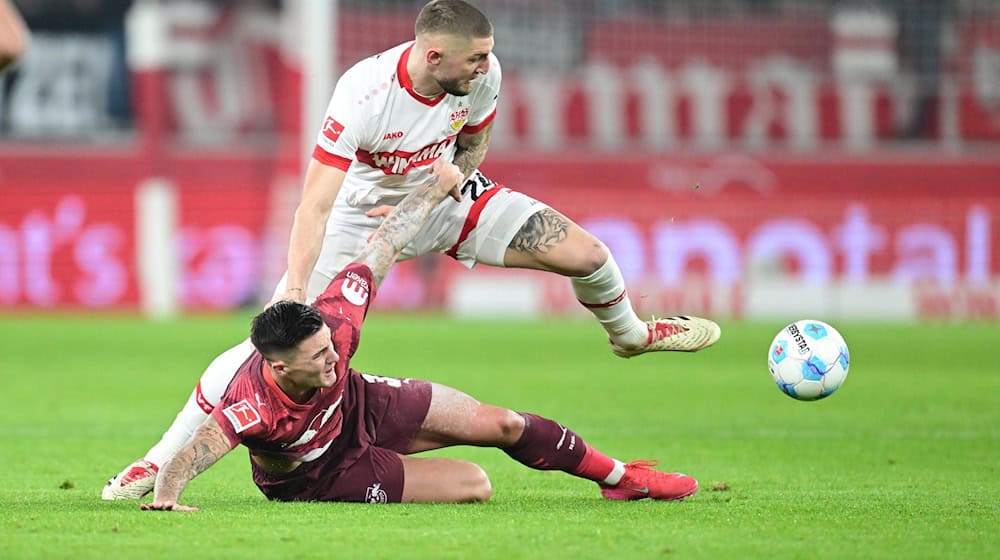 El goleador Benjamin Sesko (abajo) se perderá el partido del Leipzig en Bochum. / Foto: Bernd Weißbrod/dpa