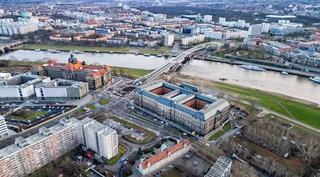 Ein Bombenfund aus dem Zweiten Weltkrieg führt zu massiven Einschränkungen in der Innenstadt. / Foto: Robert Michael/dpa