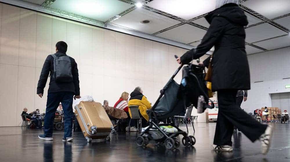 Die meisten Menschen haben die Sperrzone in der Innenstadt verlassen. / Foto: Sebastian Kahnert/dpa