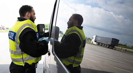 La Policía Federal detectó menos entradas no autorizadas en las fronteras con Polonia y la República Checa en 2024 (foto de archivo). / Foto: Sebastian Kahnert/dpa