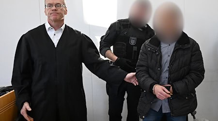 Tag 3 im Prozess zum Mord an der neunjährigen Valeriia: Werden bald die Plädoyers gesprochen? Dem Angeklagten wird Mord an dem kleinen Mädchen vorgeworfen.  / Foto: Hendrik Schmidt/dpa