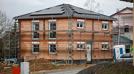 In the years under review, the Saxon real estate market was characterized by persistently high demand for housing - in urban centers, but also in rural regions / Photo: Jan Woitas/dpa