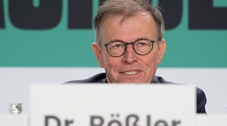 Former state parliament president Matthias Rößler is the keynote speaker at the CDU's Political Ash Wednesday in Bautzen (archive photo). / Photo: Sebastian Kahnert/dpa