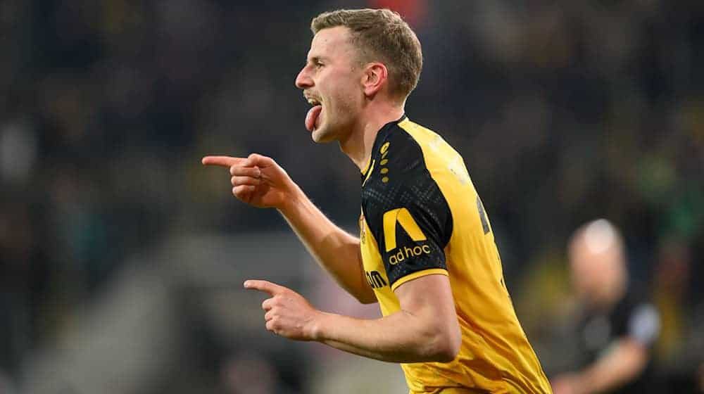 Christoph Daferner, del Dinamo, celebra tras marcar el gol del empate a uno / Foto: Robert Michael/dpa/ZB