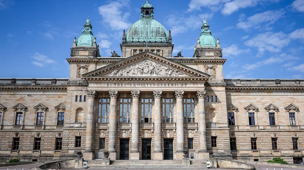 Das Bundesverwaltungsgericht verhandelt im Juni über das Verbot des rechtsextremen Magazins «Compact». (Archivbild) / Foto: Jan Woitas/dpa