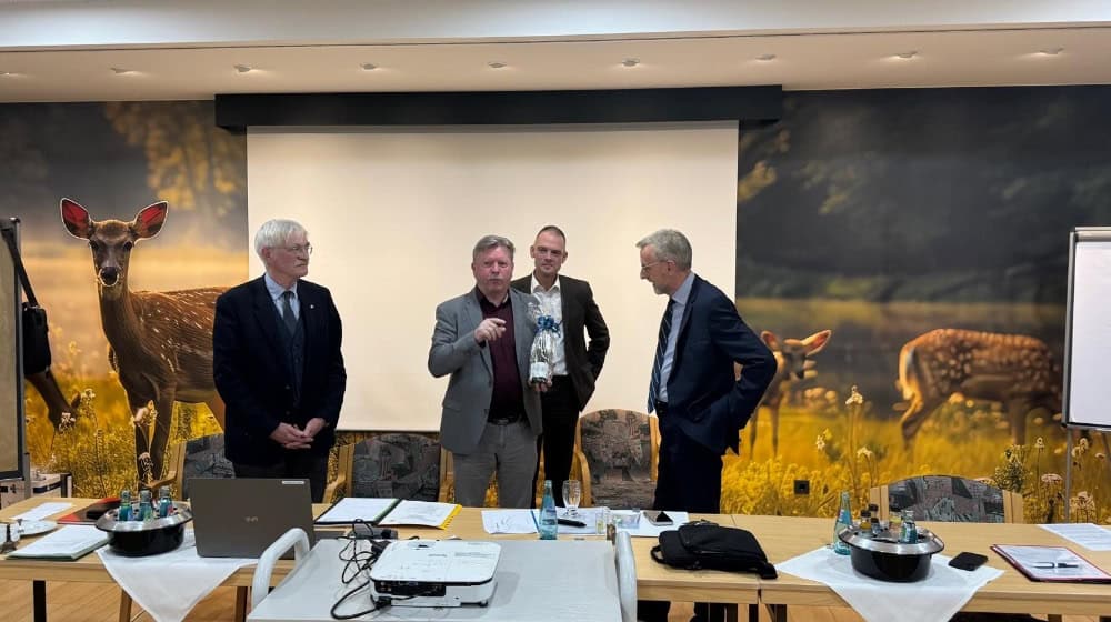 In der Diskussionspause: Fraktionschef Ulrich Reusch, Radebeuls OB Bert Wendsche, Landrat Ralf Hänsel und Minister Armin Schuster. Foto: CDU Meißen