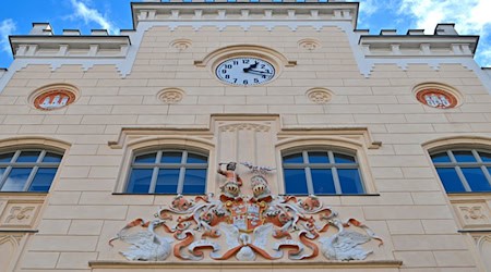 In Zwickau, arguments continue over a ban on advertising for the Bundeswehr. (Archive photo) / Photo: Hendrik Schmidt/dpa-Zentralbild/dpa