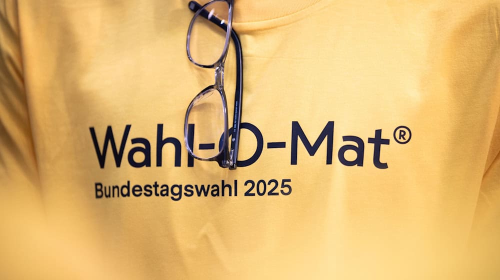 Bei der letzten Bundestagswahl nutzten laut Angaben der Bundeszentrale für politische Bildung 21 Millionen Menschen den Wahl-O-Mat (Archivbild). / Foto: Sebastian Christoph Gollnow/dpa