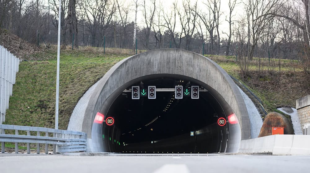 Der drittlängste Autobahntunnel Deutschlands wird erneut zur Baustelle. (Archivbild)  / Foto: Robert Michael/dpa