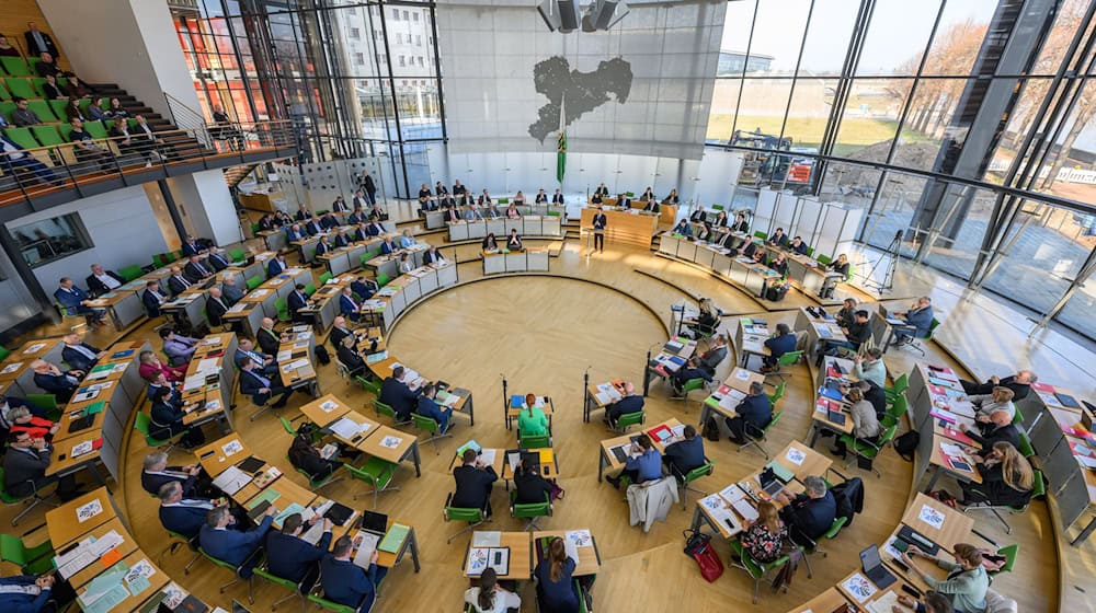 Das Bündnis Sahra Wagenknecht möchte eine Abstimmung zum Finanzpaket des Bundes im Sächsischen Landtag (Archivbild). / Foto: Robert Michael/dpa