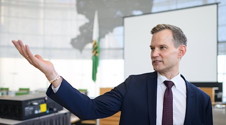 Hendrik Streeck testified in the committee / Photo: Robert Michael/dpa