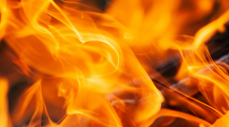 Feuerwehreinsatz in Leipzig-Grünau nach Küchenbrand durch Kocher / Symbolbild: © unsplash.com (Das abgebildete Symbolfoto dient der Veranschaulichung der Thematik, ohne die Aktion direkt darzustellen.)