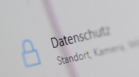 The number of complaints about data protection has continued to rise in Saxony / Photo: Bernd Weißbrod/dpa