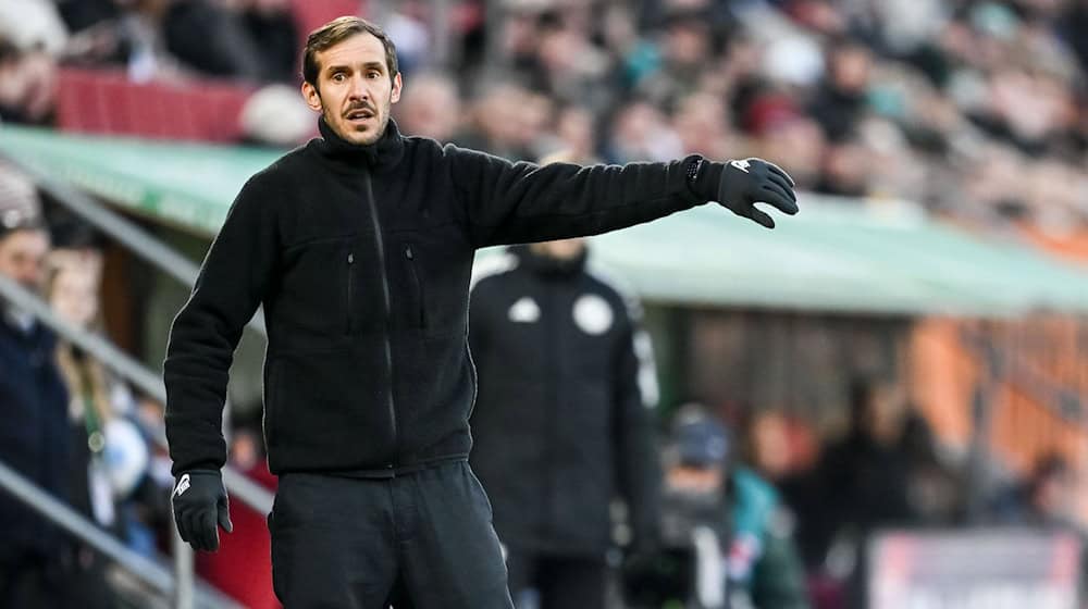 Liegen in der Bundesliga auf Europapokal-Kurs: Trainer Julian Schuster und der SC Freiburg. / Foto: Harry Langer/dpa