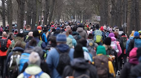 The extreme hike through Leipzig attracted around 9,000 participants / Photo: Sebastian Willnow/dpa