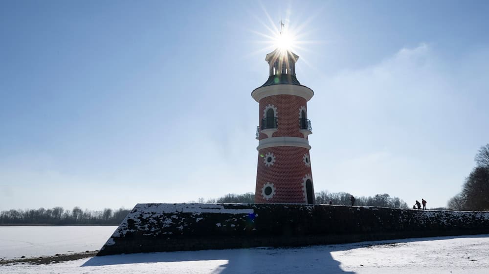 Am Wochenende wird winterliches Wetter in Sachsen erwartet. (Archivbild) / Foto: Sebastian Kahnert/dpa